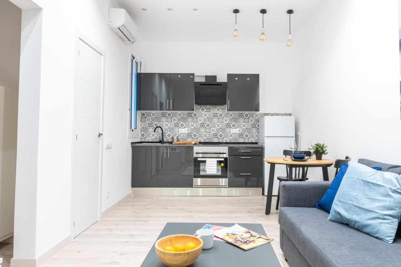 Cozy Studio Apartment 5 Min From Camp Nou Barcelona Exterior photo