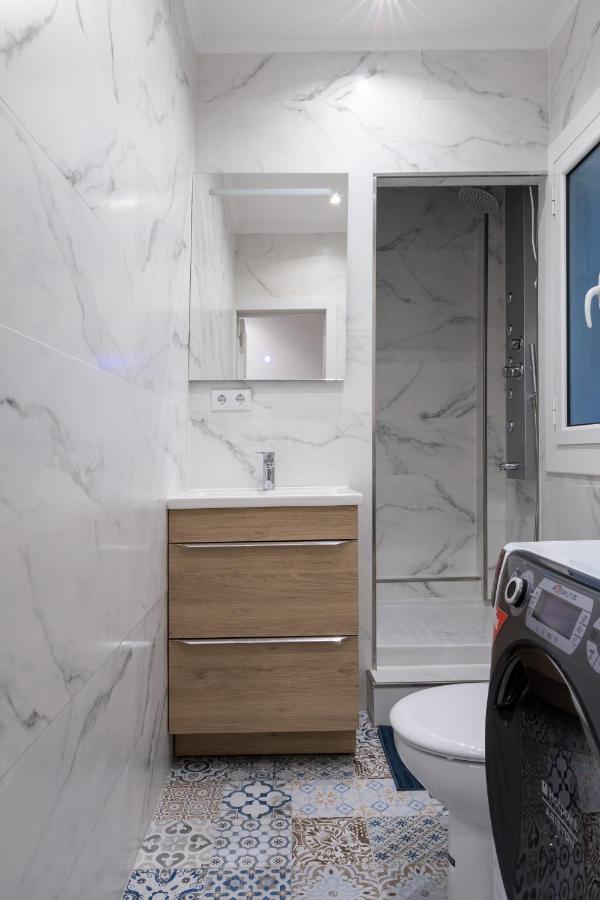 Cozy Studio Apartment 5 Min From Camp Nou Barcelona Exterior photo